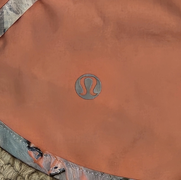 Lululemon Speed Short Size 6 - Picture 7 of 11